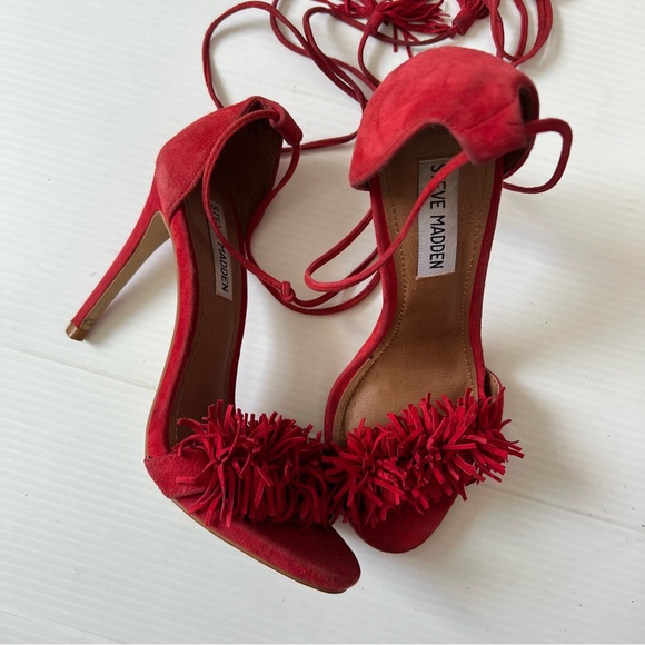 Steve Madden | Suede Sassey Two Piece Fringe Sandals - Picture 6 of 13